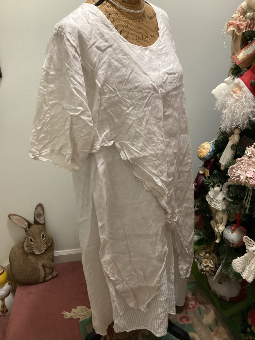 Amori Linen Dress - Picture 2 of 4